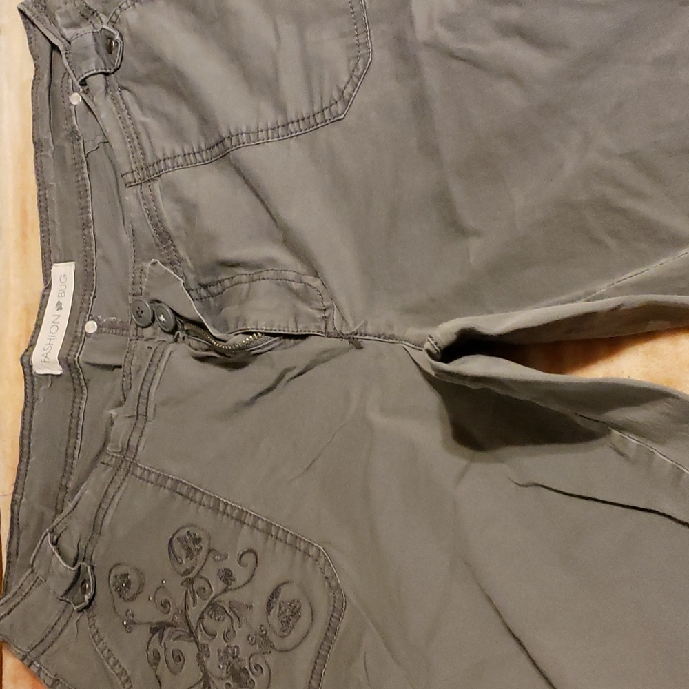 Fashion Bug Capris